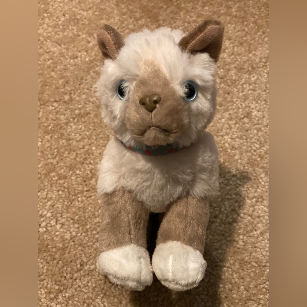 Our Generation Birman Pet Kitten Plush with Posable Legs
